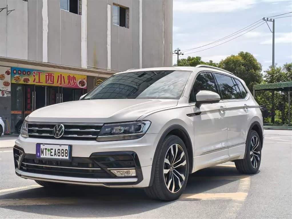 Volkswagen Tiguan L