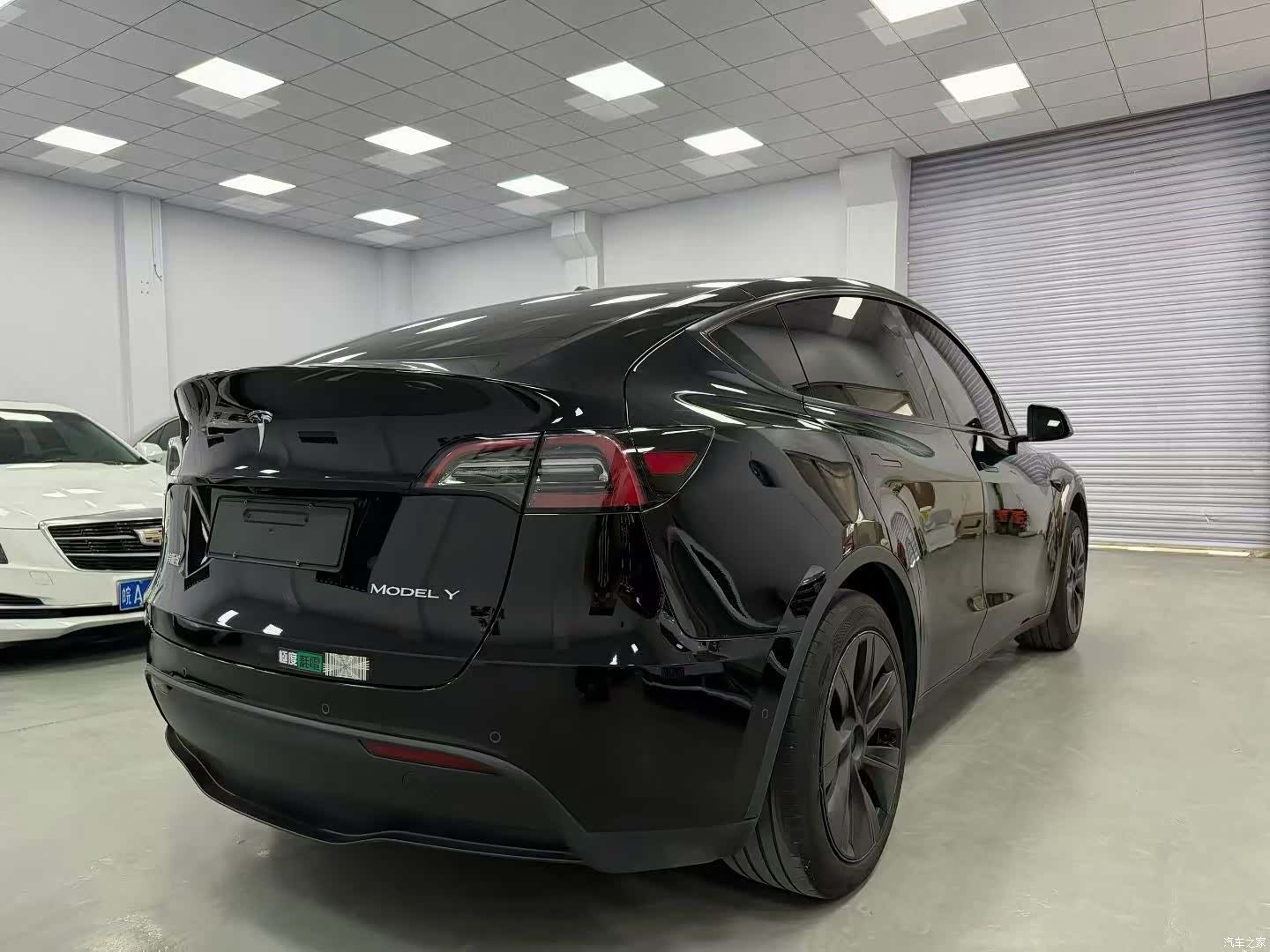 Tesla Model Y, 2024 все фото