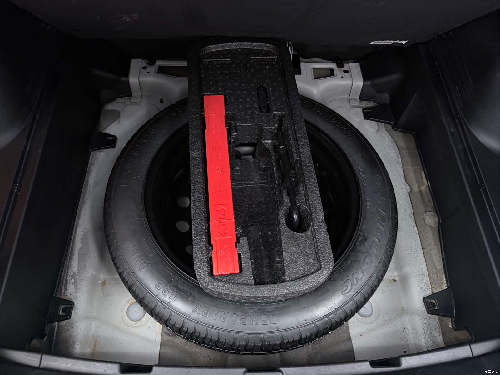 Geely X6, 2022 19