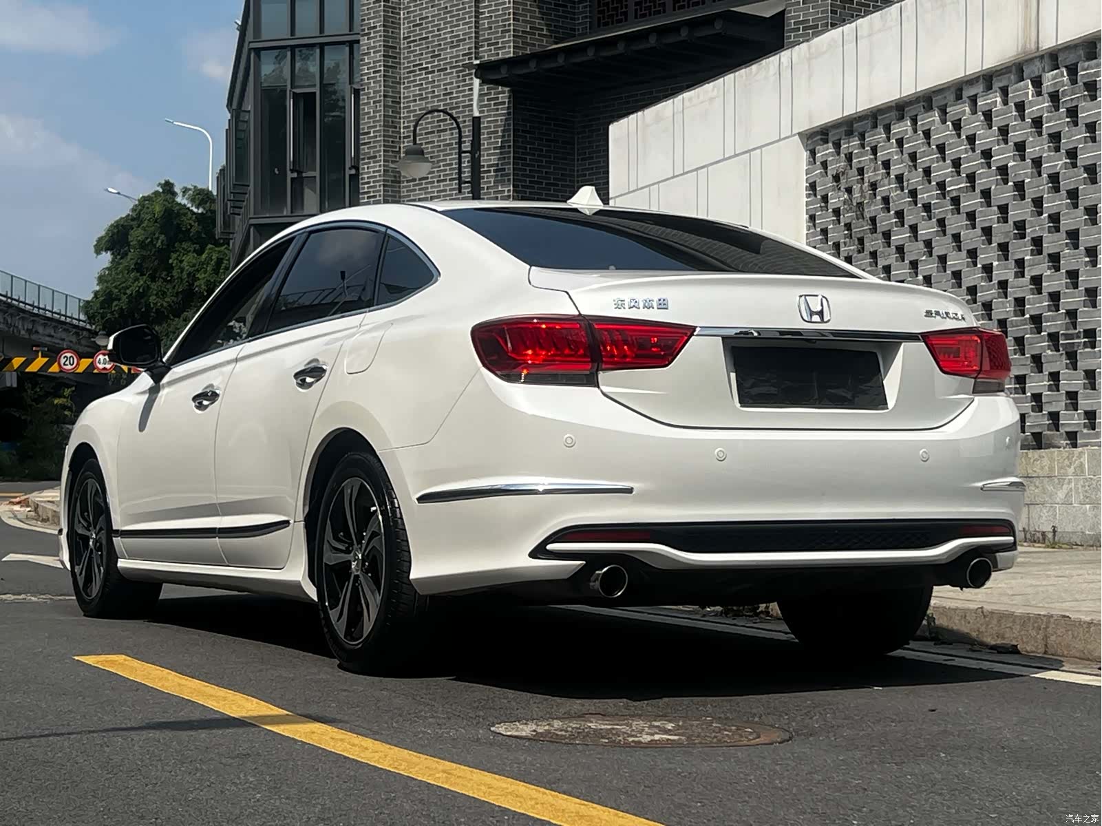 Honda Spirior, 2016 15