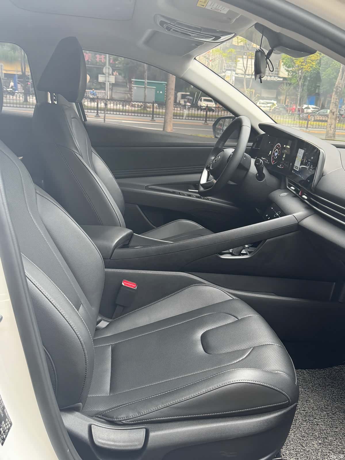 Hyundai Elantra, 2022 8