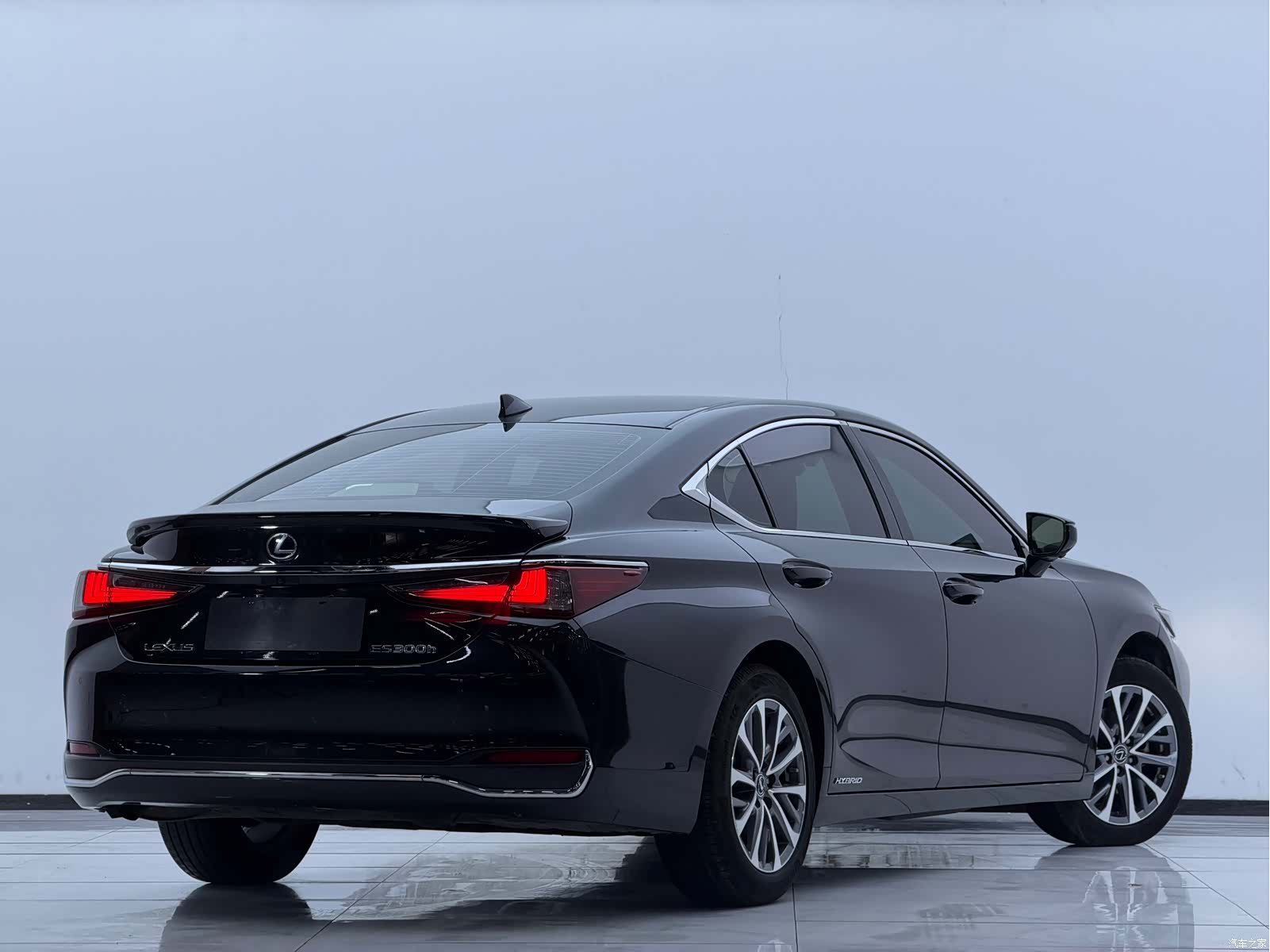 Lexus ES, 2022 22