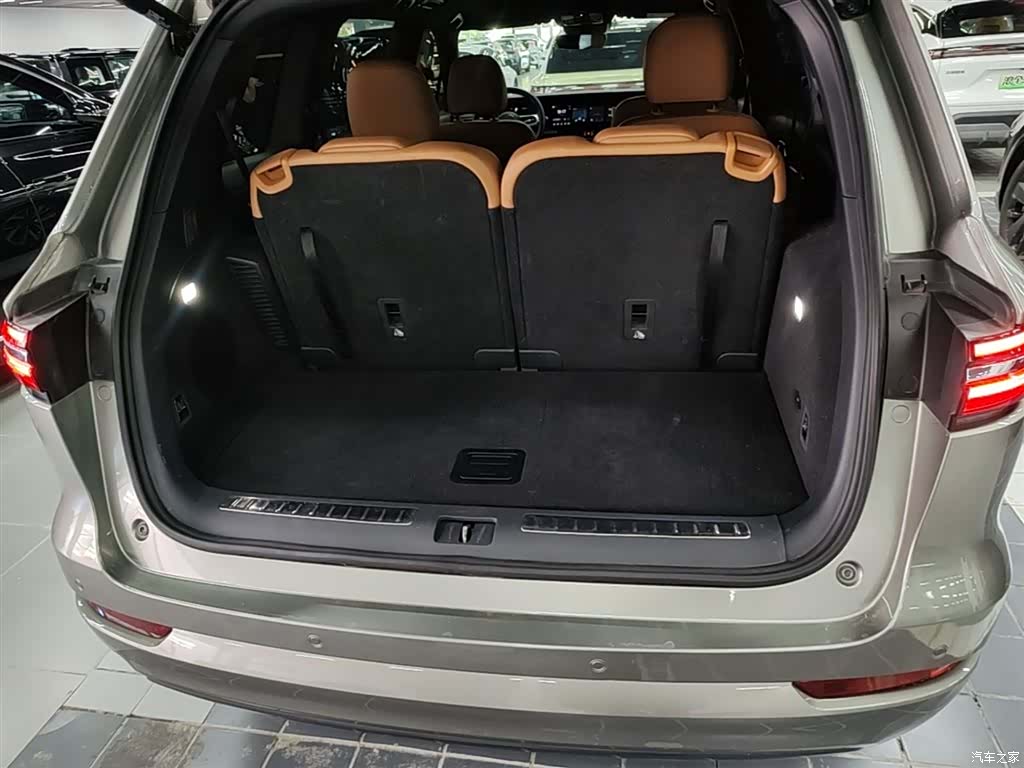 Li Auto ONE, 2023 19
