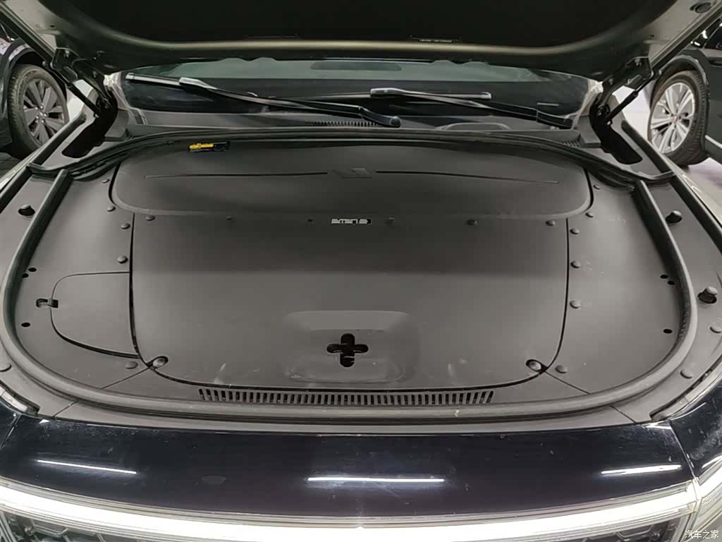 Li Auto ONE, 2023 20
