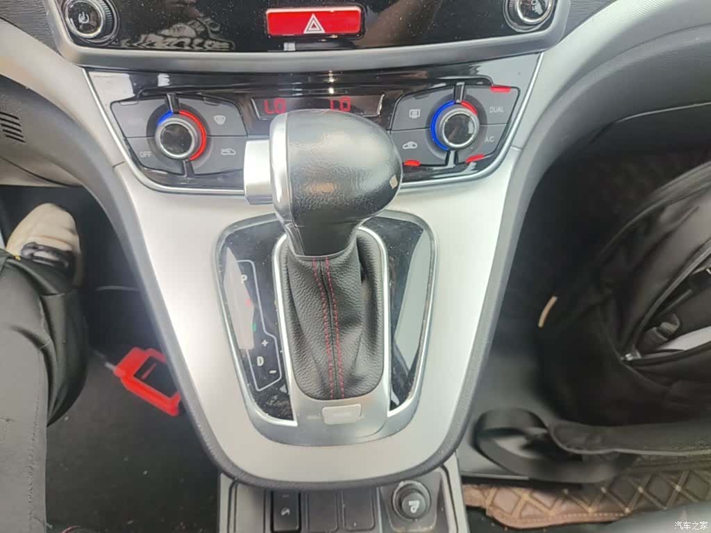 Haval M6, 2017 14