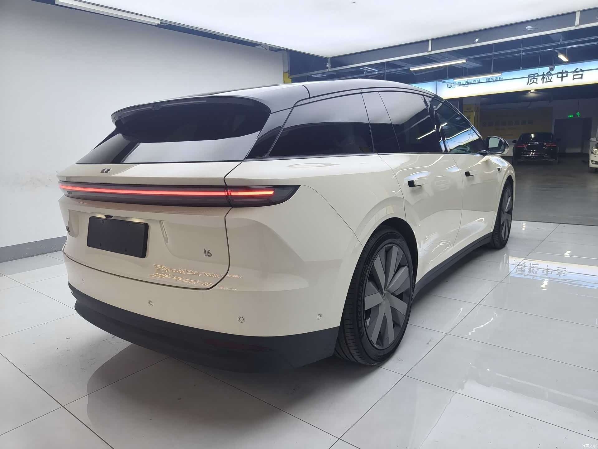 Li Auto i6, 2025 4