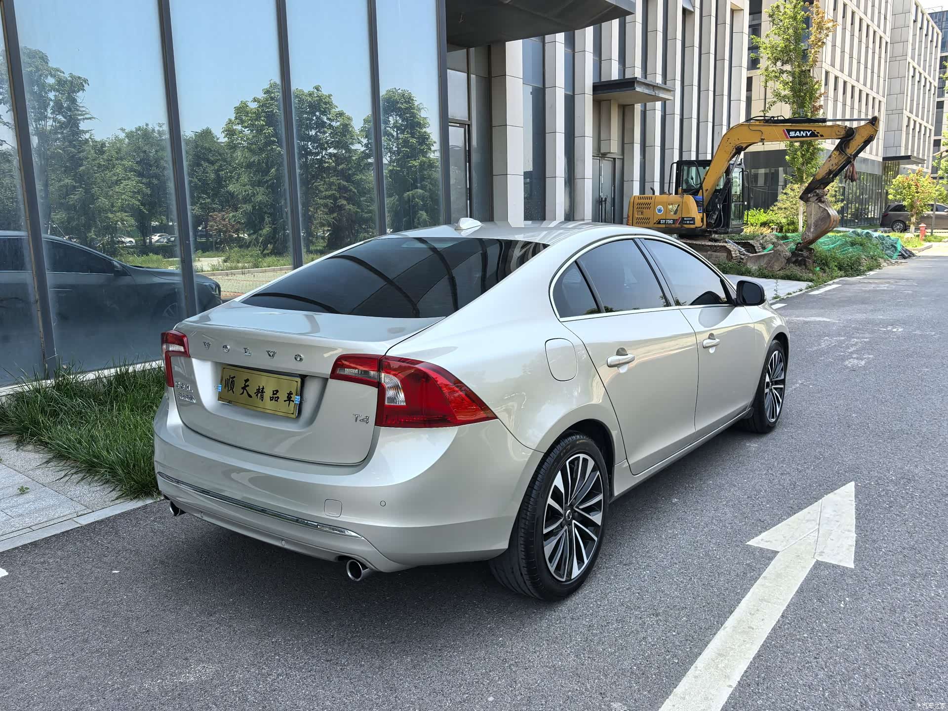 Volvo S60, 2018 все фото