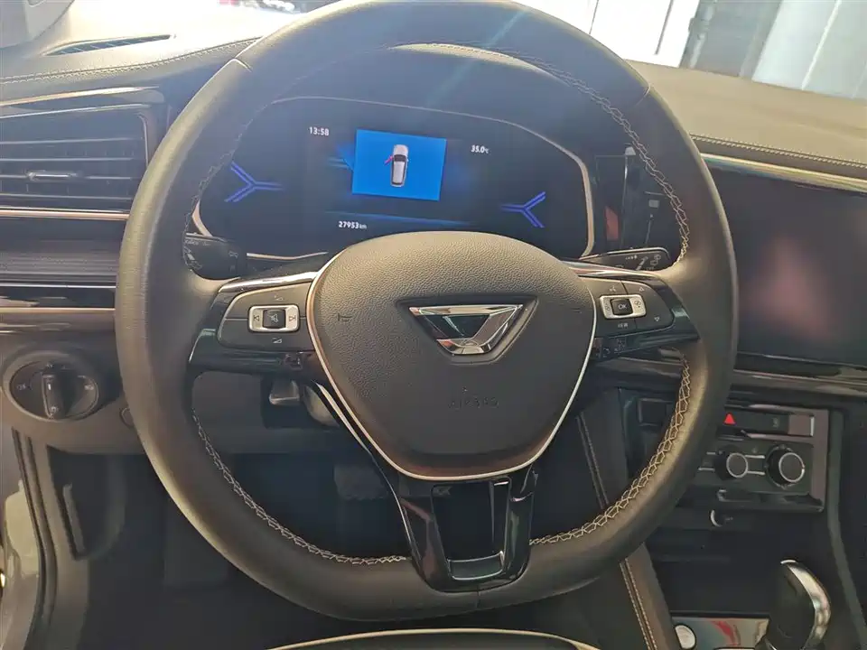 Jetta VS7