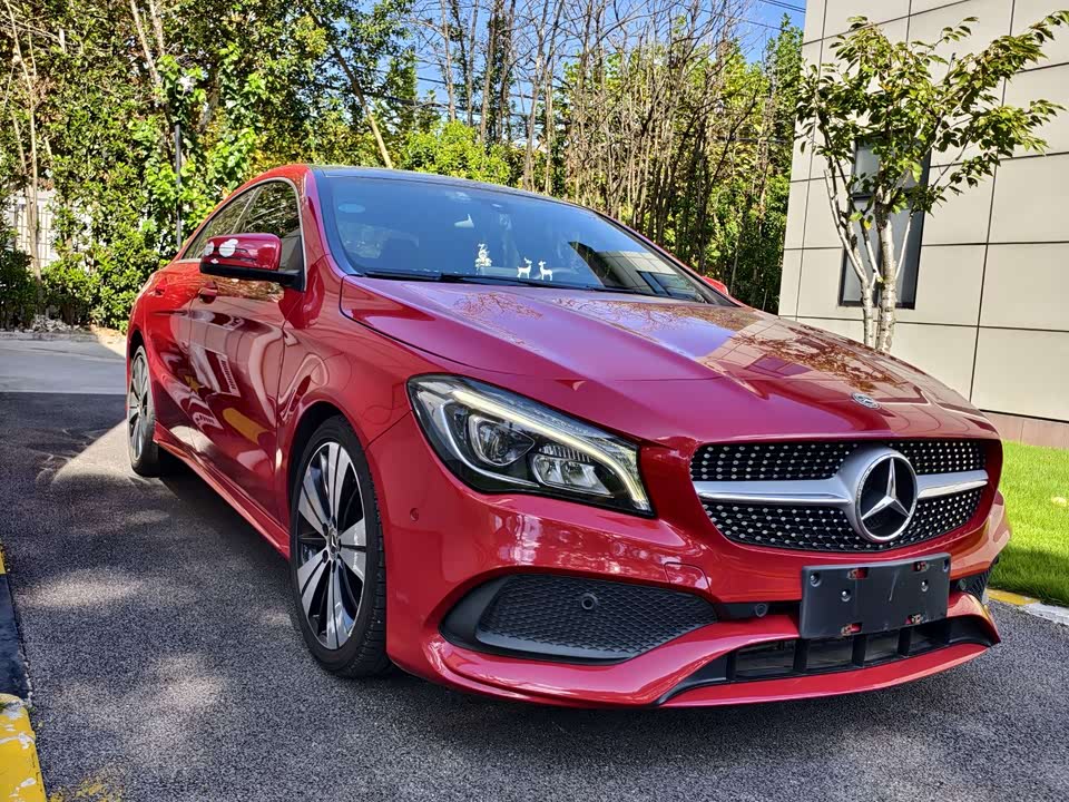 Mercedes-Benz CLA
