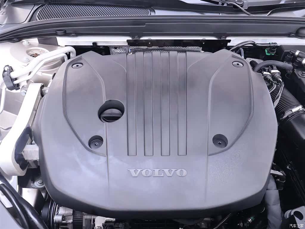 Volvo S60, 2023 23