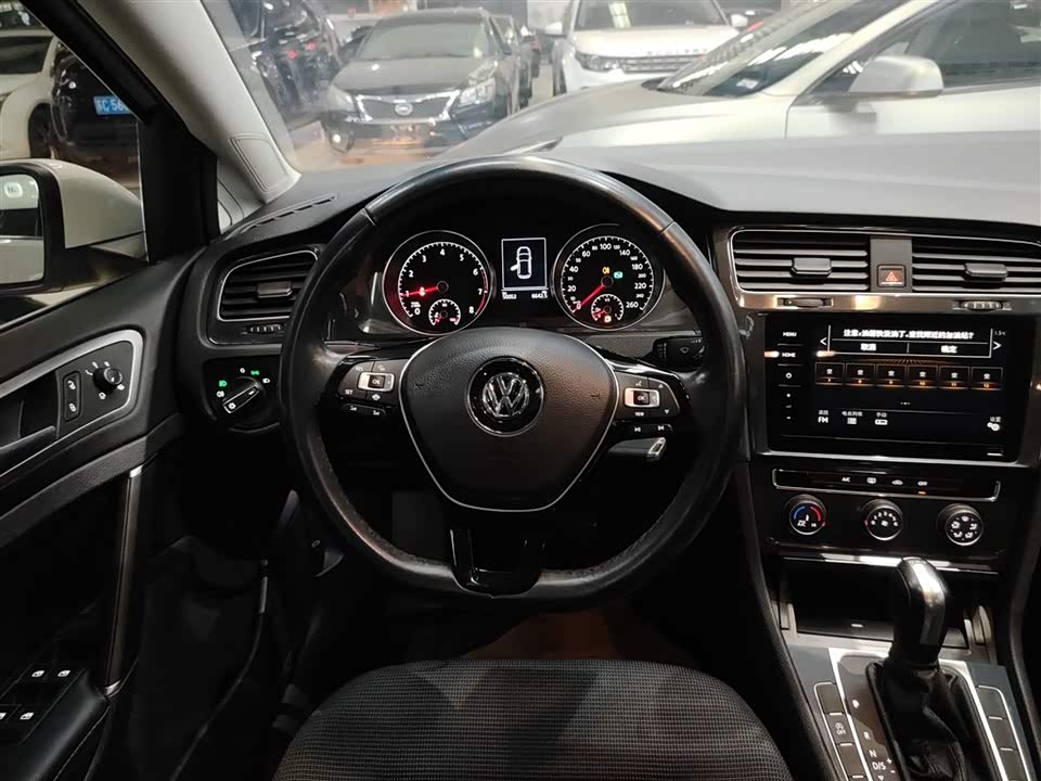 Volkswagen golf