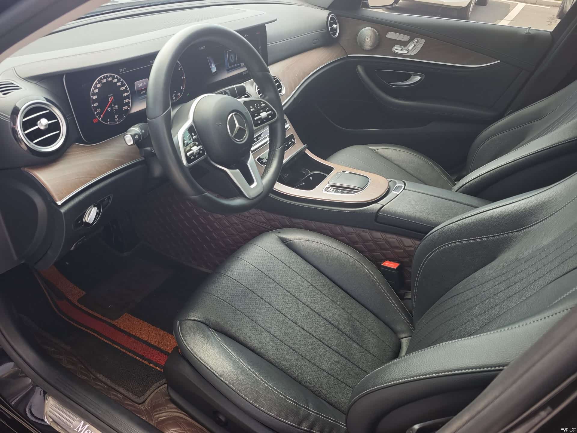 Mercedes-Benz E-Class, 2019 12
