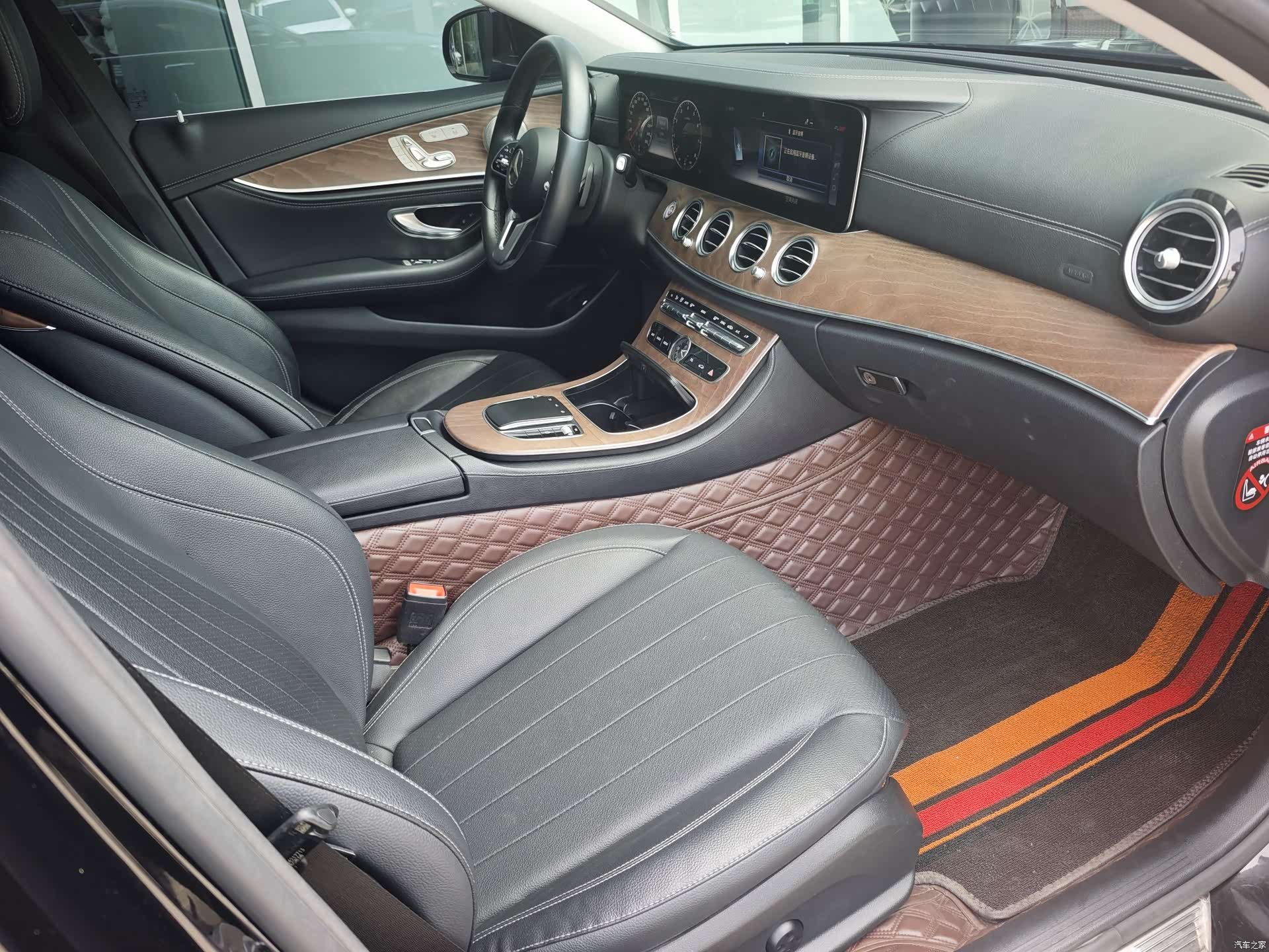 Mercedes-Benz E-Class, 2019 19