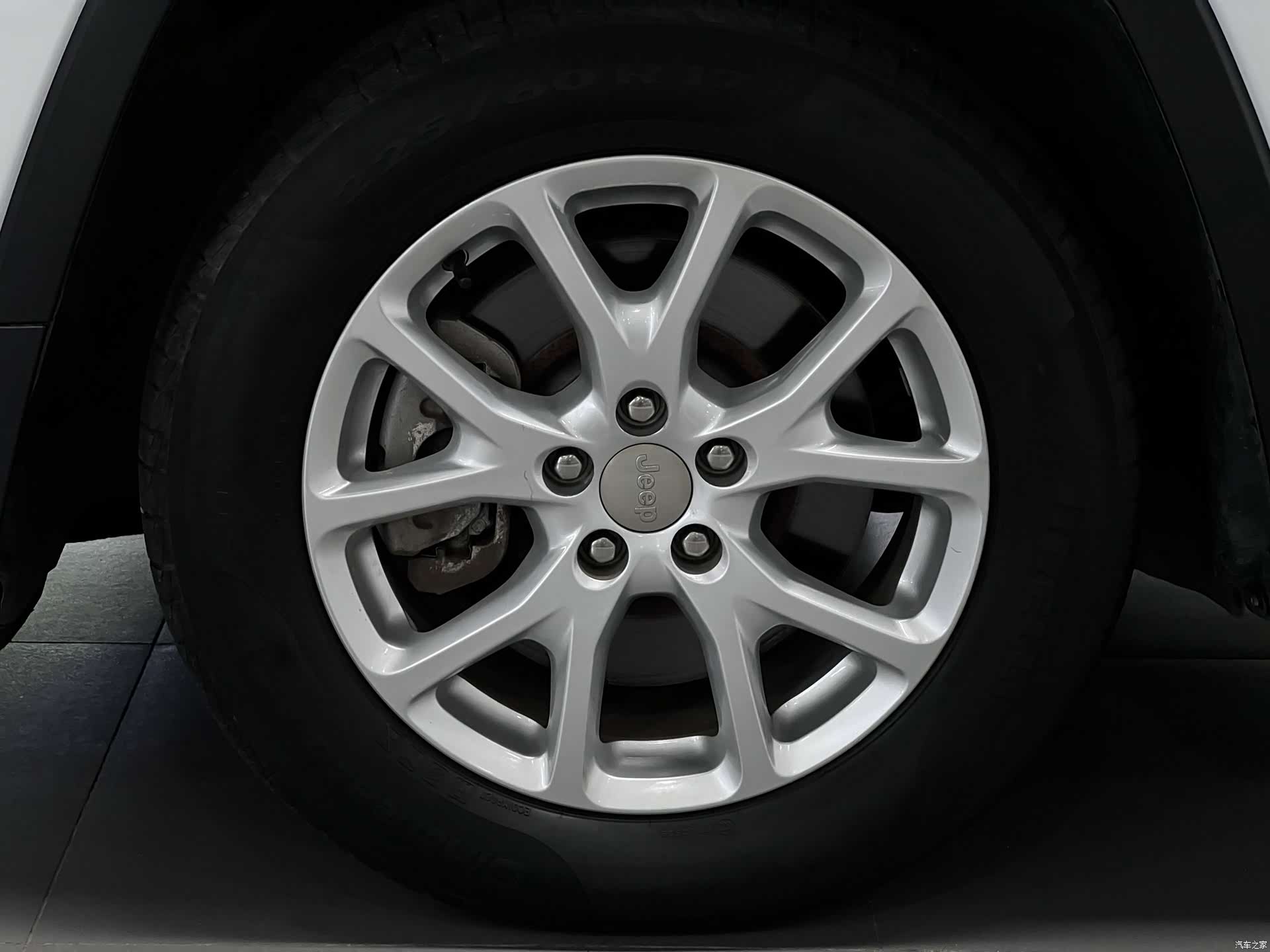 Jeep Cherokee, 2018 26