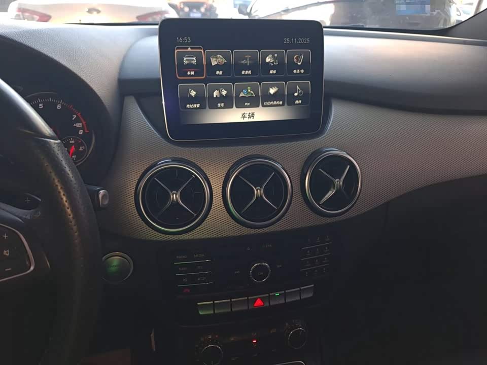 Mercedes-Benz Class B