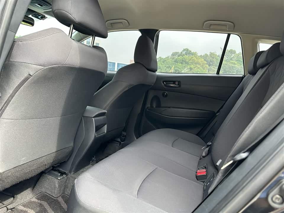 Toyota Corolla Sharp amplifier