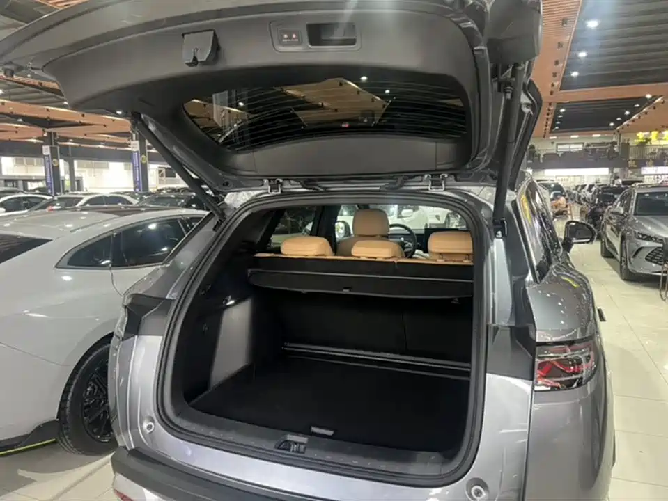 BYD Song L DM-i