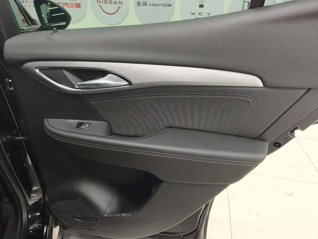 Buick Envision, 2025 18