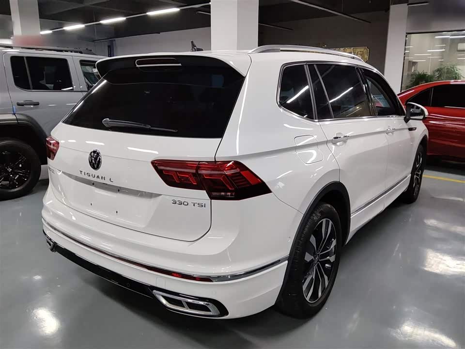 Volkswagen Tiguan L