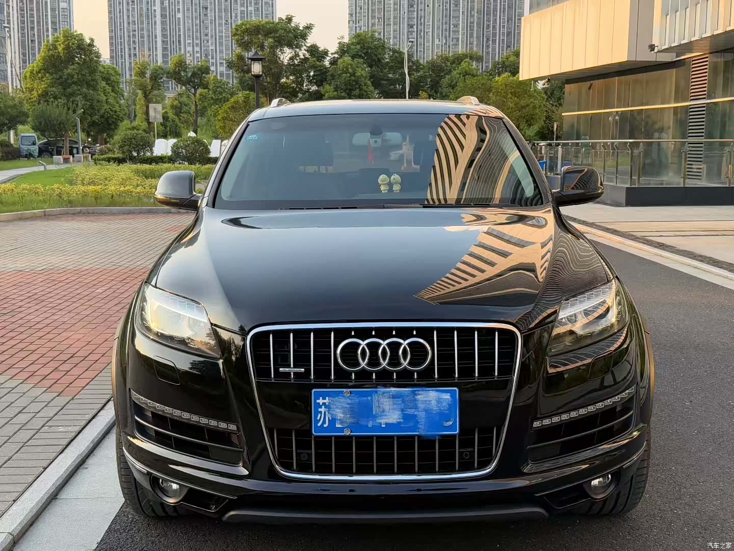 Audi Q7, 2012 1
