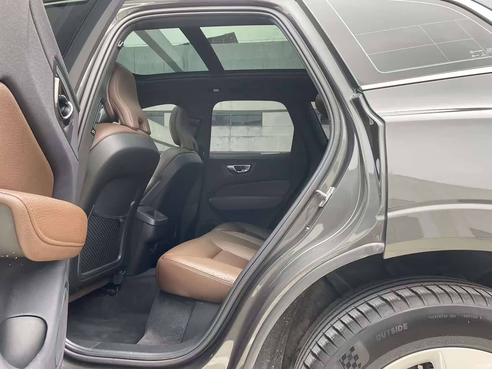 Volvo XC60, 2021 6