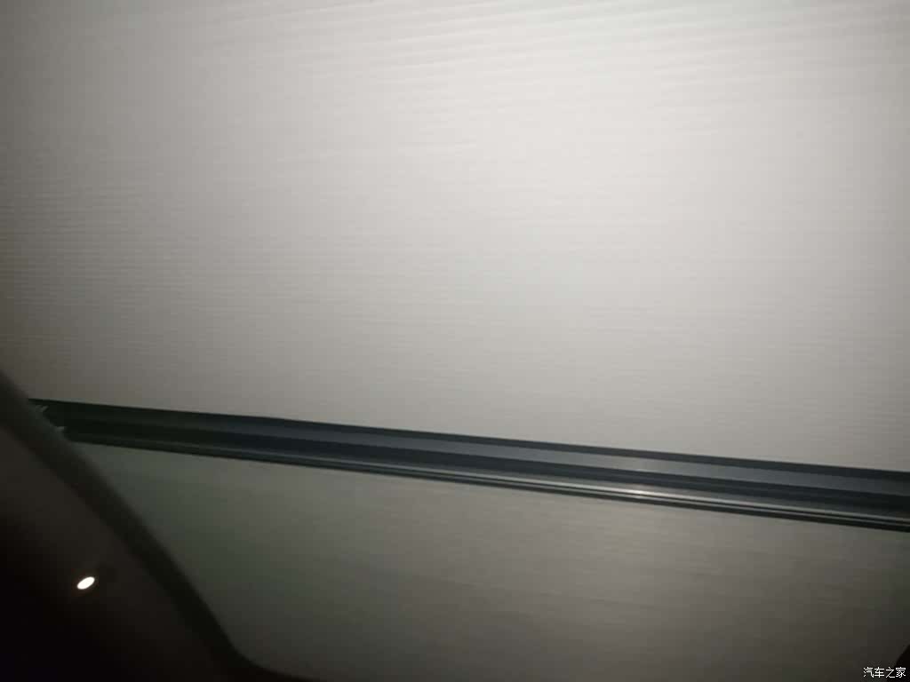 Tesla Model Y, 2023 18