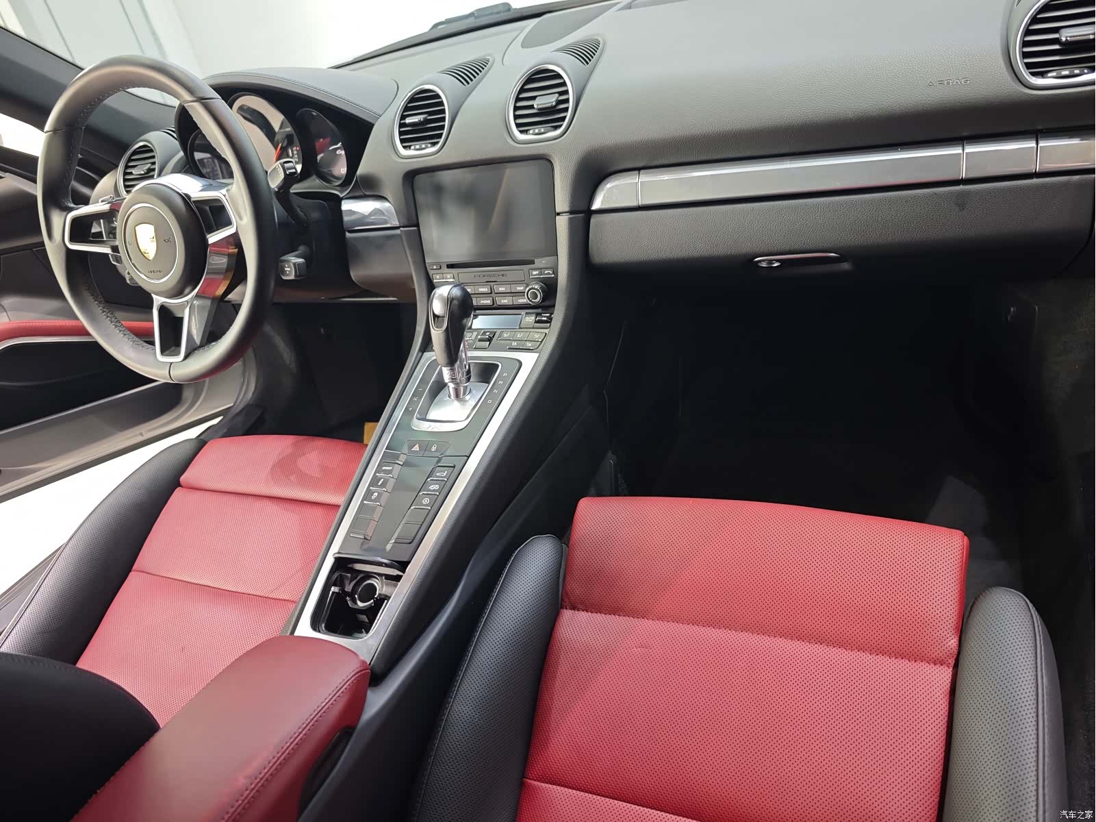 Porsche Cayman, 2018 6