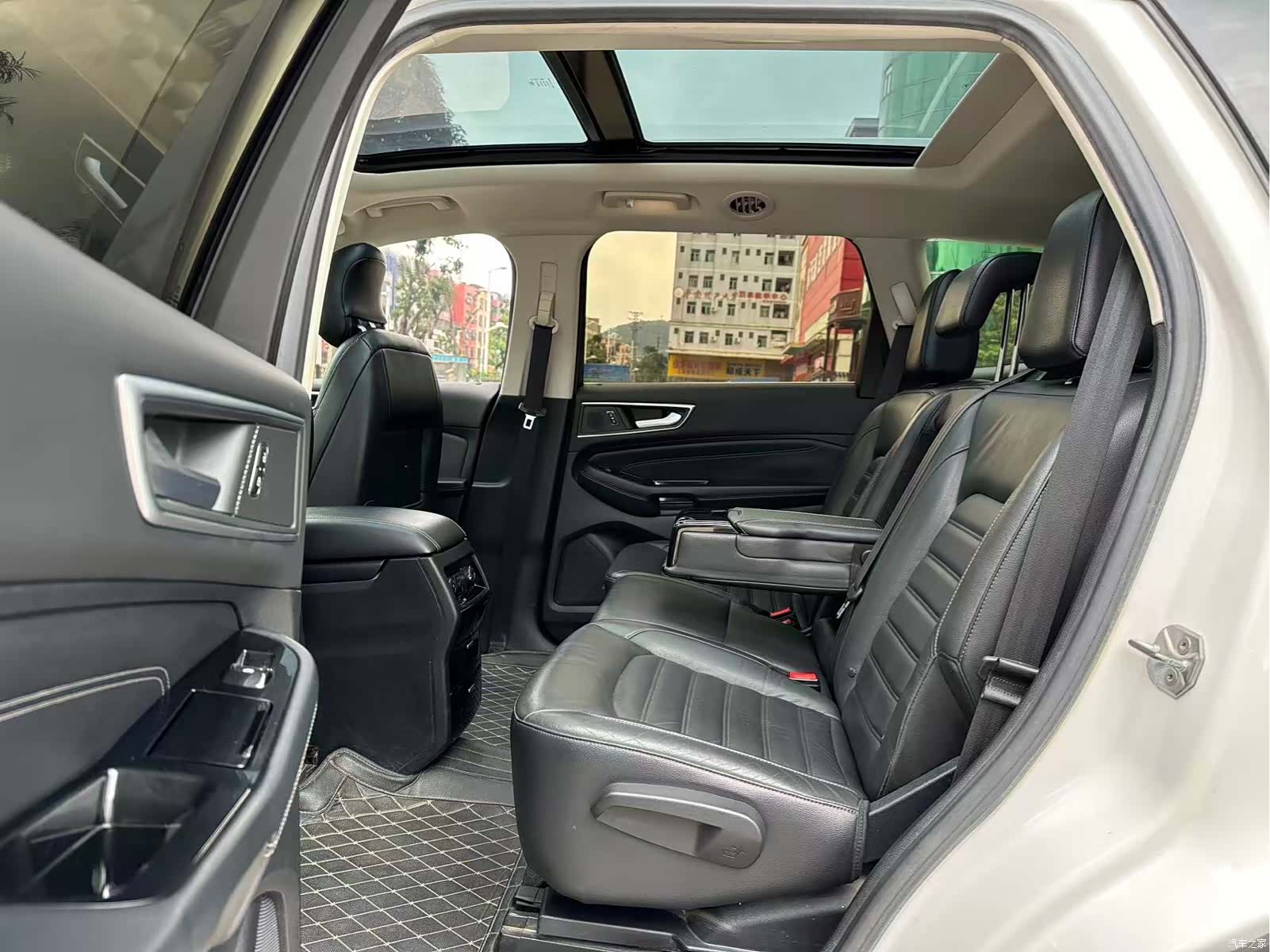 Ford Edge, 2017 9