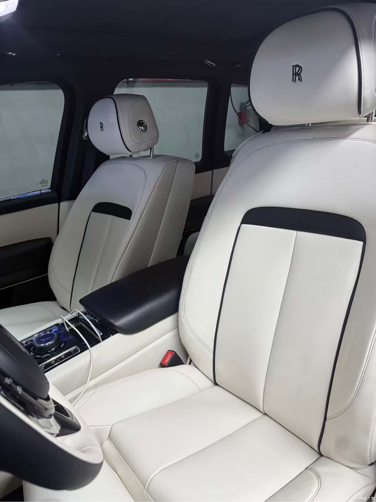 Rolls-Royce Cullinan, 2019 7