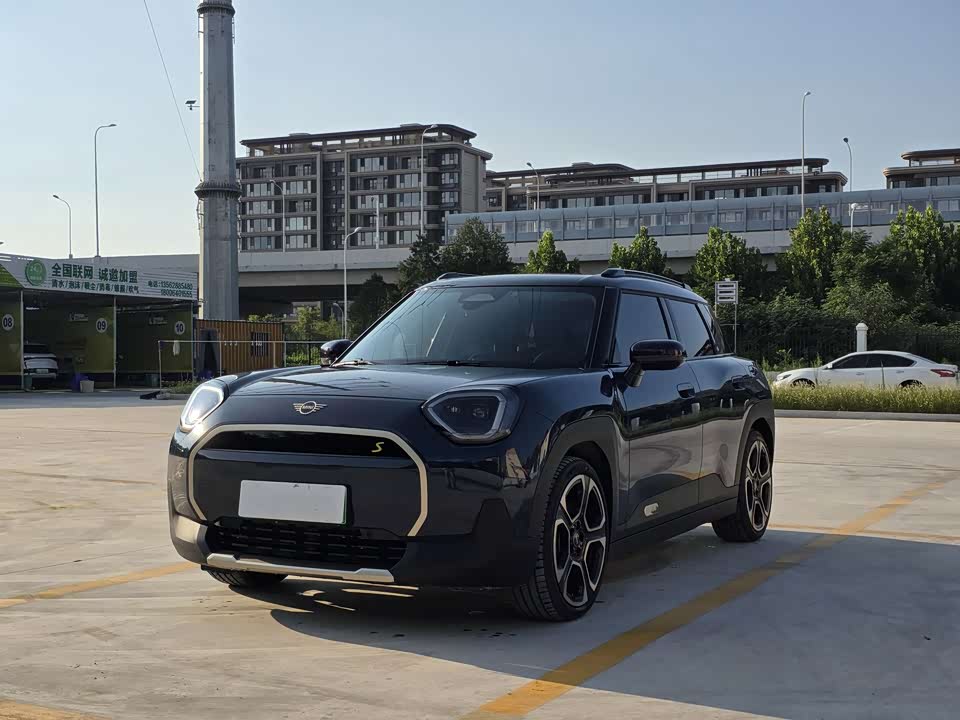 MINI Electric ACEMAN