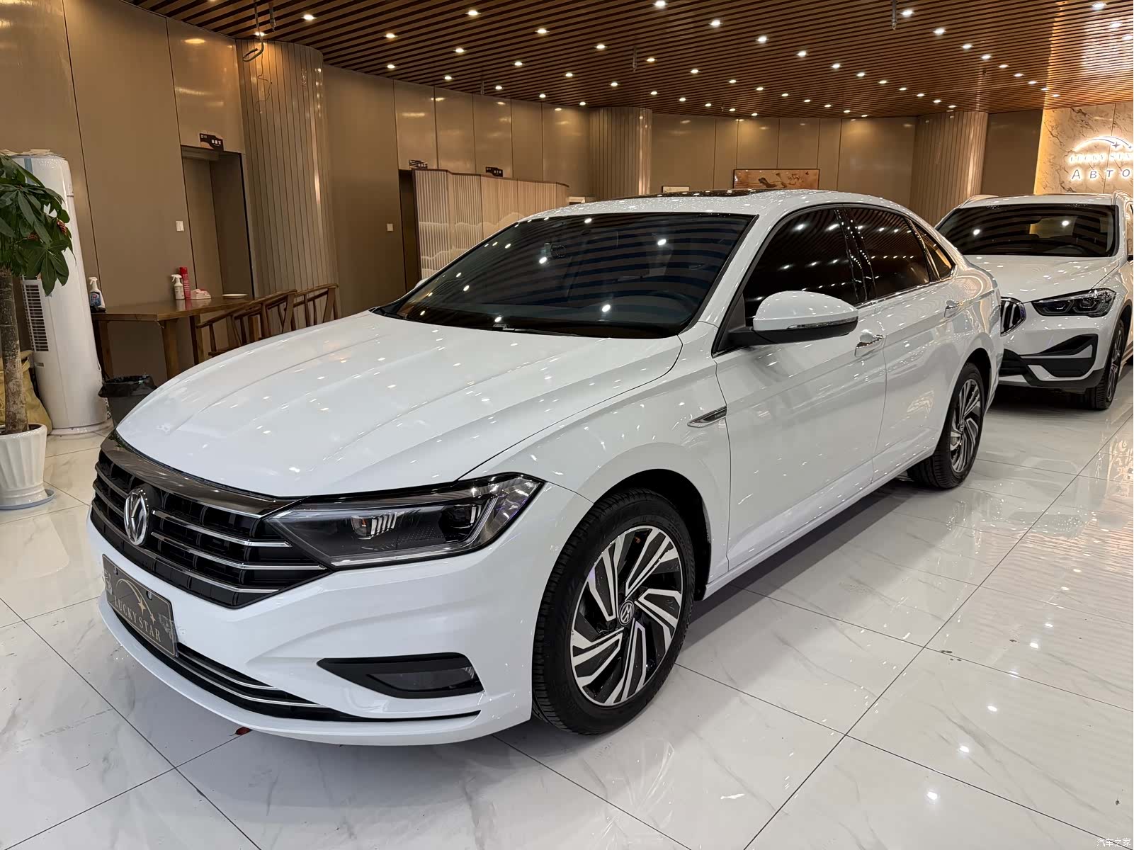 Volkswagen Sagitar