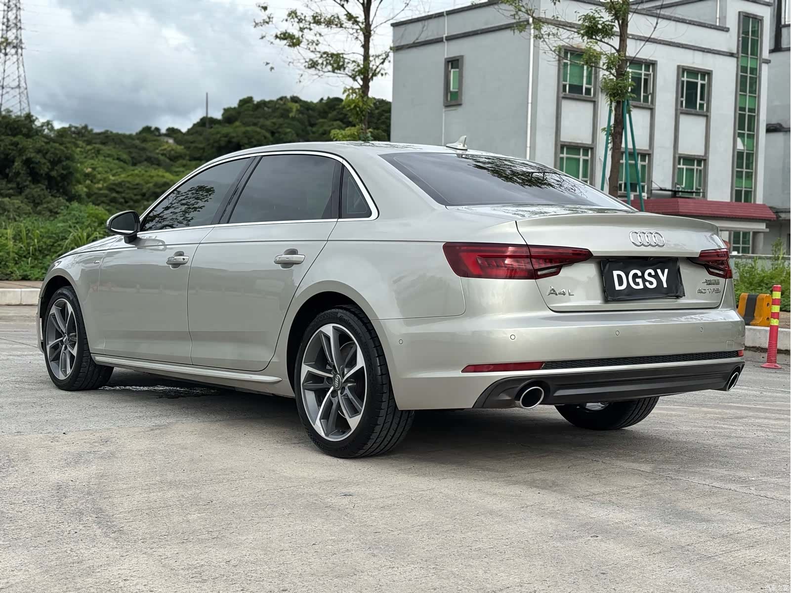 Audi A4L, 2018 29
