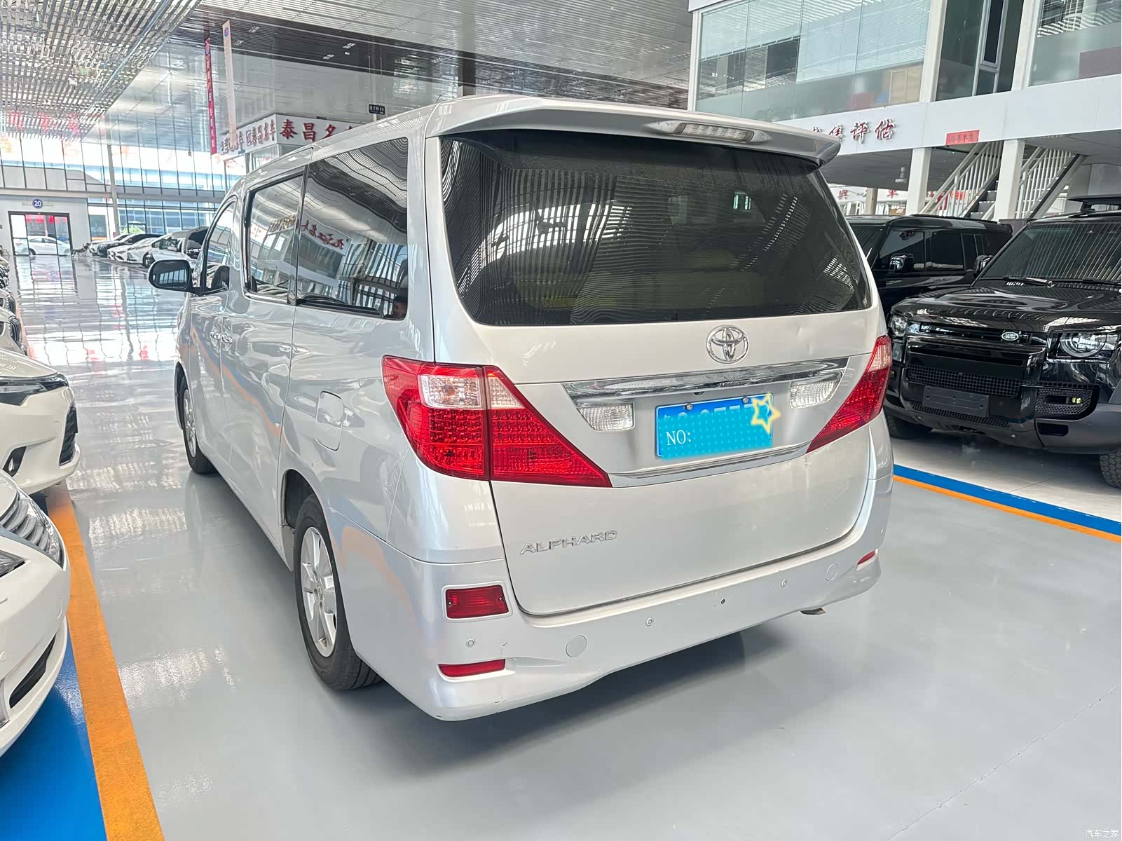 Toyota Alphard, 2011 2