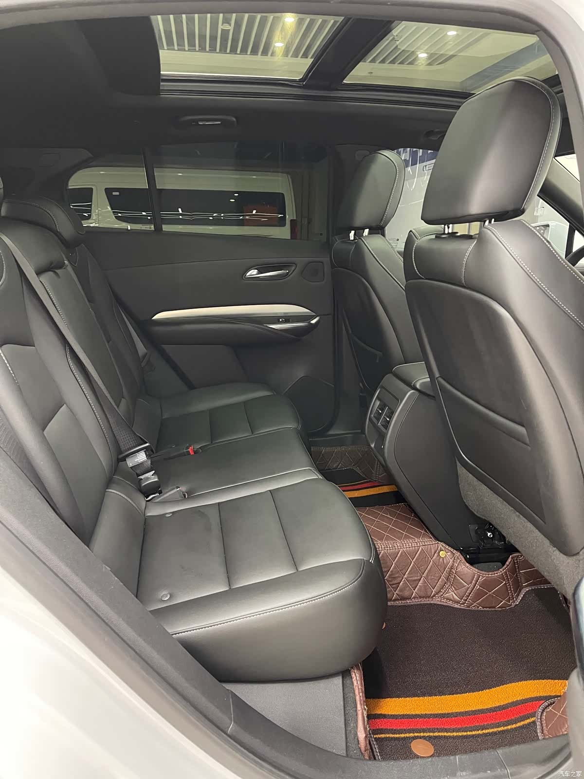 Cadillac XT4, 2021 12