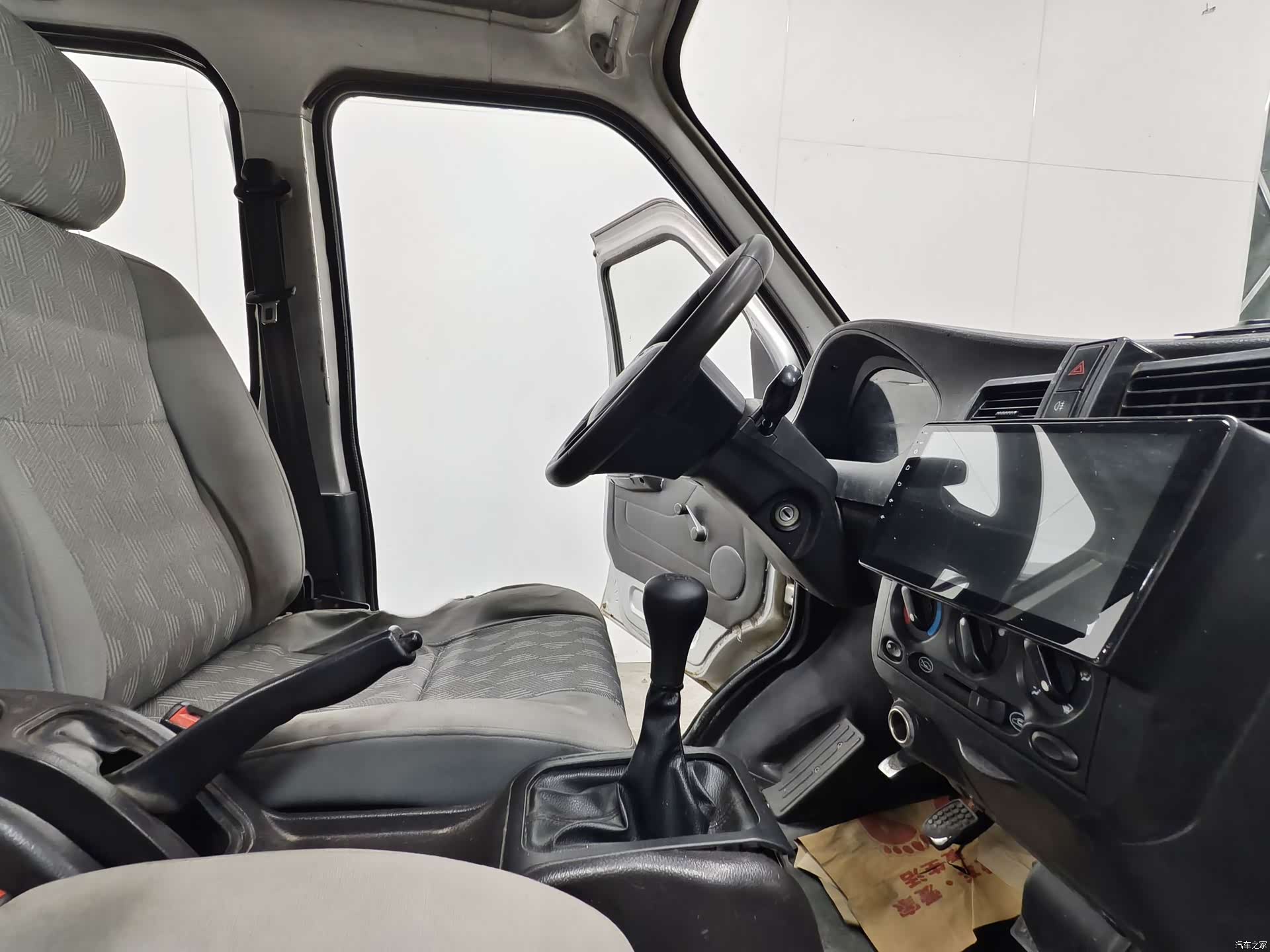 Wuling L3C, 2017 14
