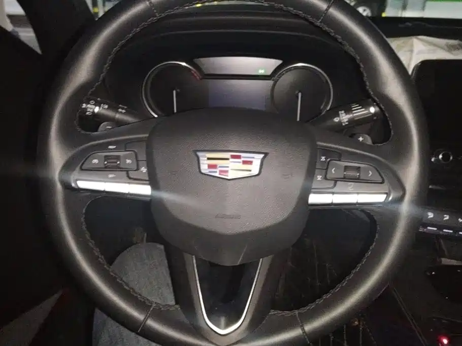 Cadillac CT4