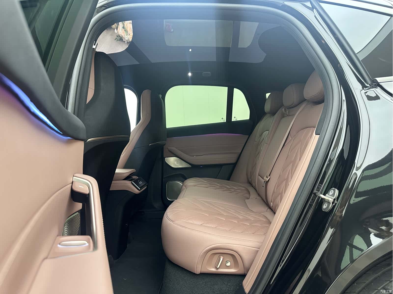 NIO EC6, 2025 15