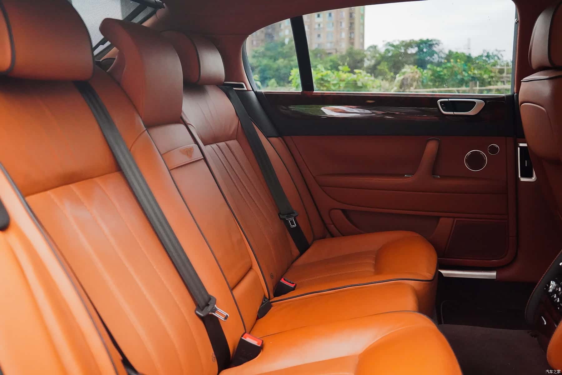 Bentley Flying Spur, 2013 29