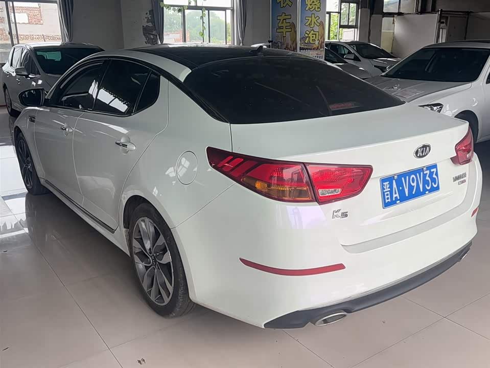 Kia K5