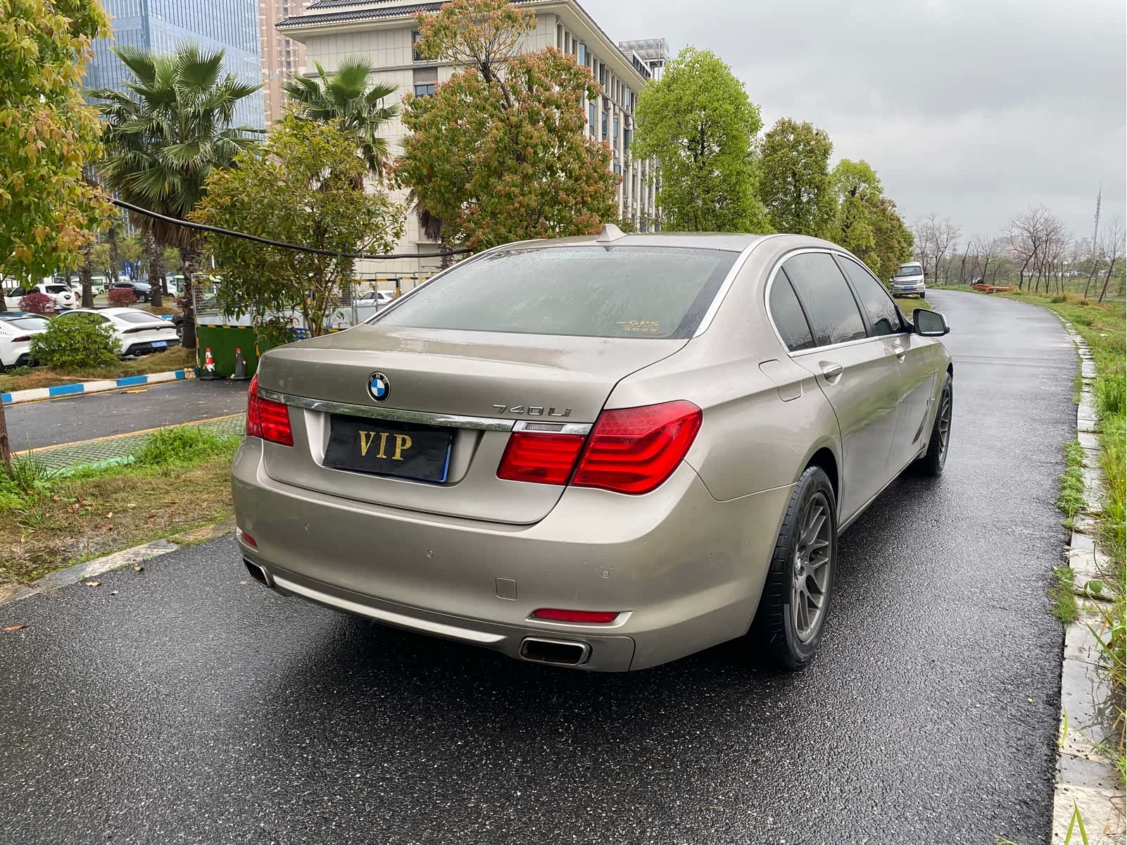 BMW 7 Series, 2011 7