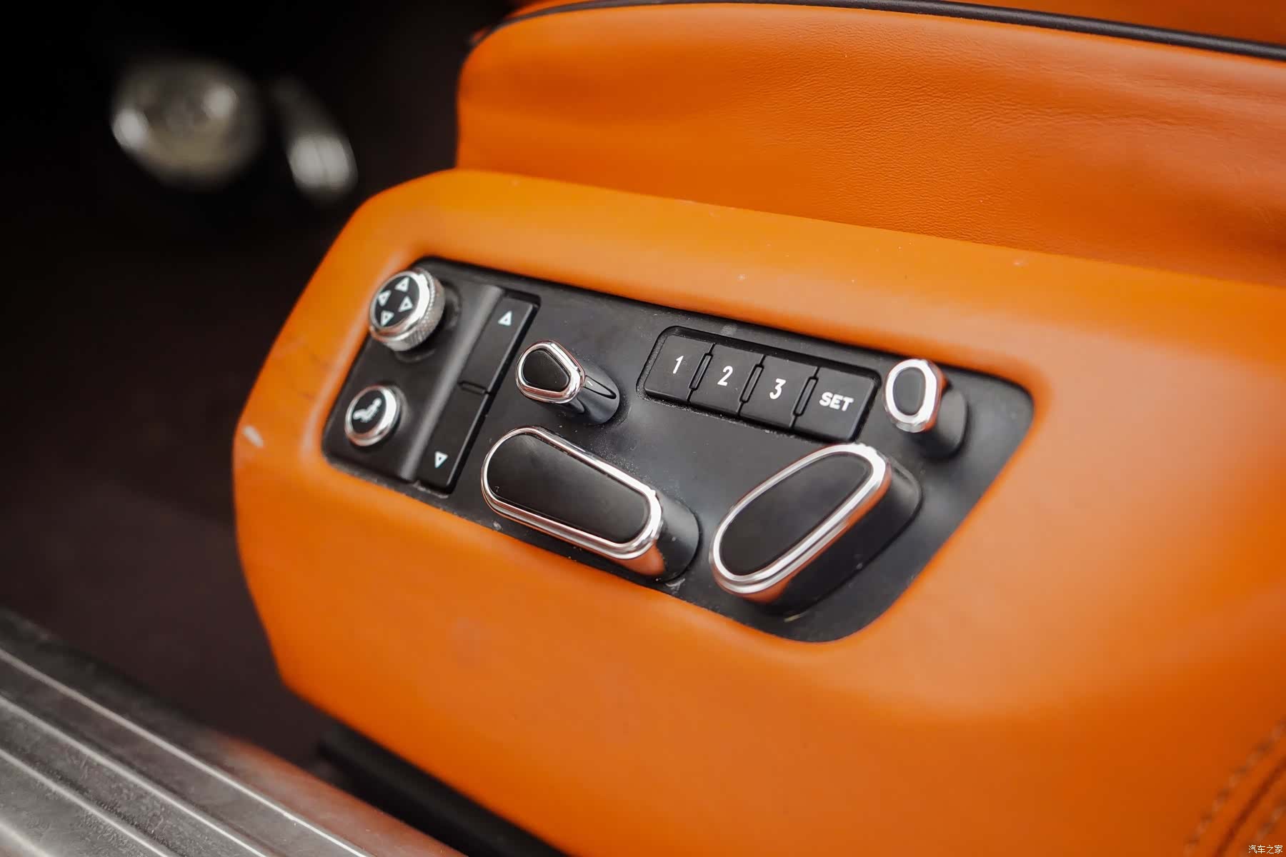 Bentley Flying Spur, 2013 10