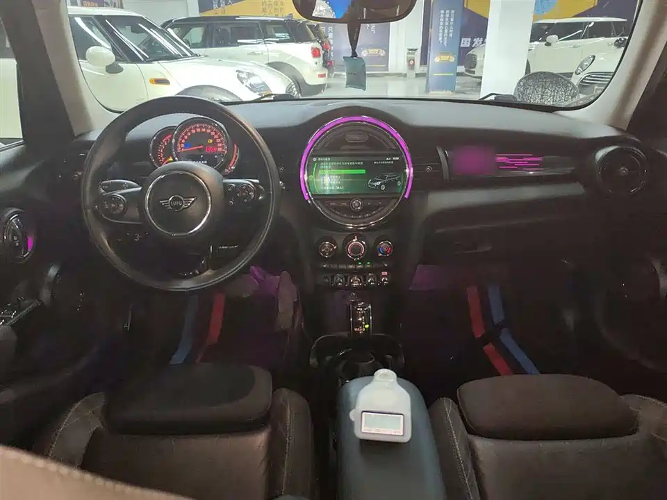 MINI MINI