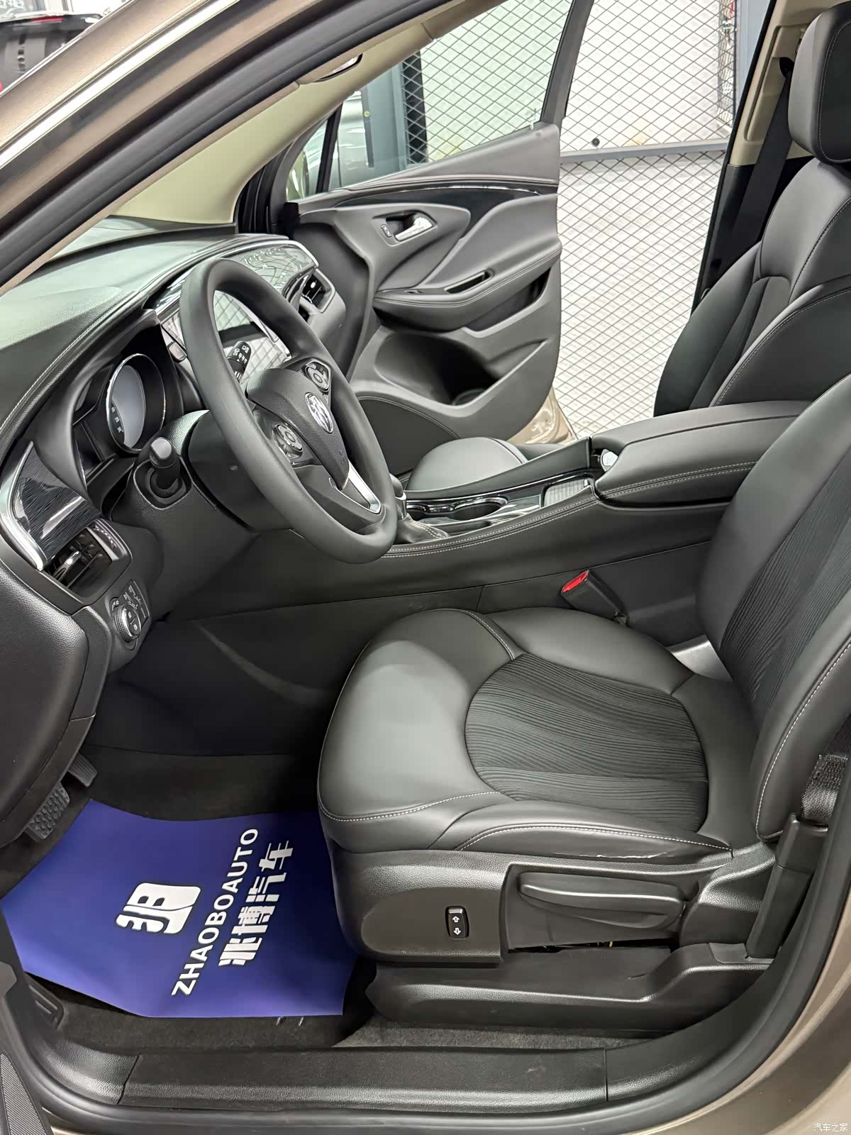Buick Envision Plus, 2017 9