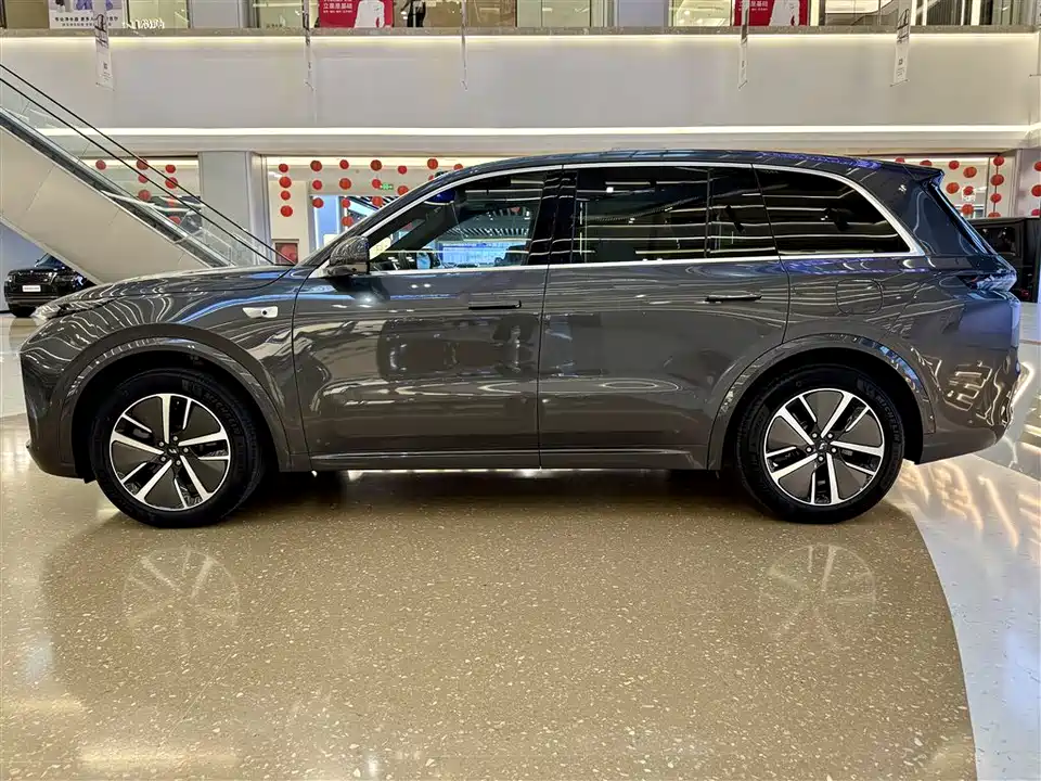 Li Auto Ideal L8