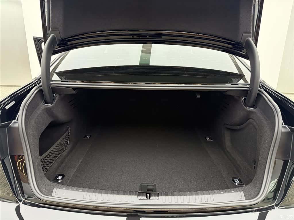 Audi A6L, 2023 14