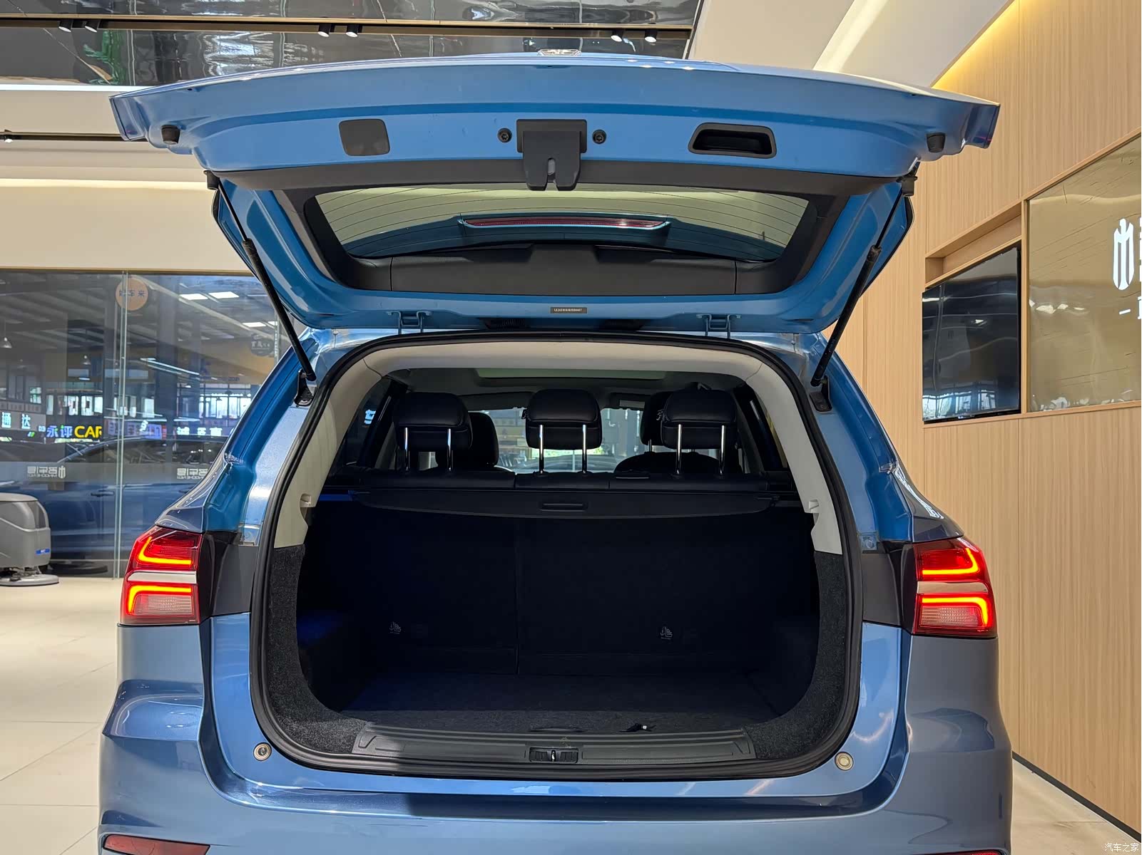 Roewe RX5, 2019 19