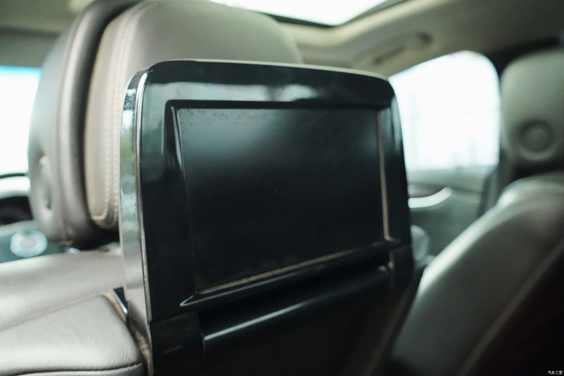 Cadillac XTS, 2013 13