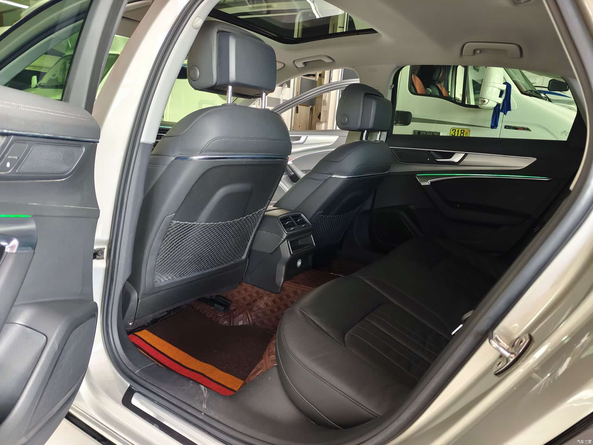 Audi A6L, 2019 11