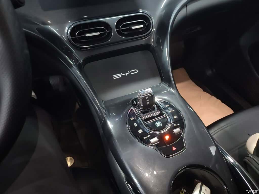 BYD E2, 2024 10
