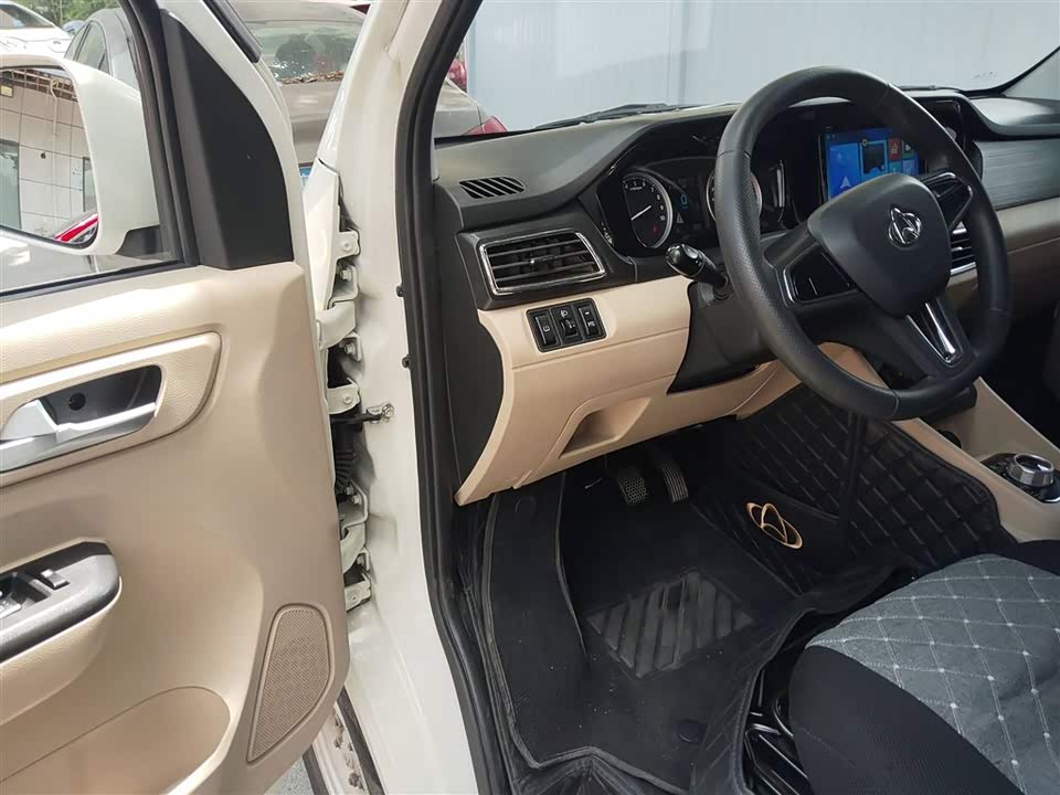 Changan Kuayue Cross Star V7 EV